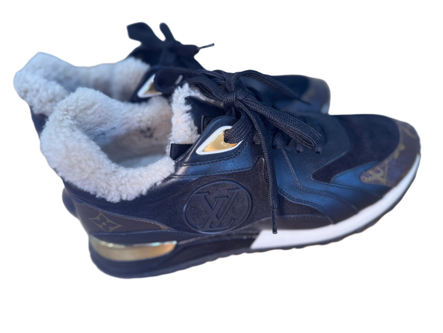 Louis Vuitton 2022 Monogram Pattern Shearling Sneakers