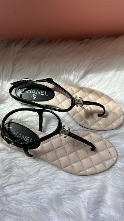 CHANEL 2014 Interlocking CC Logo T-Strap Sandals