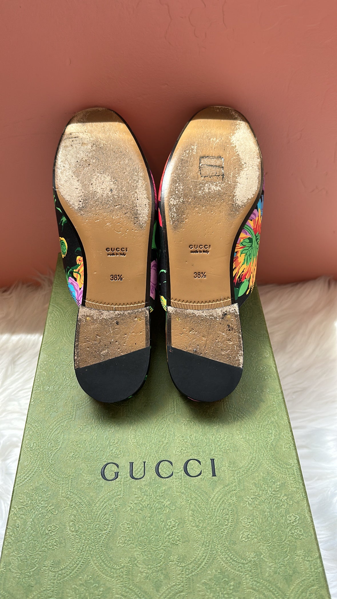 GUCCI Horsebit Accent Leather Slippers