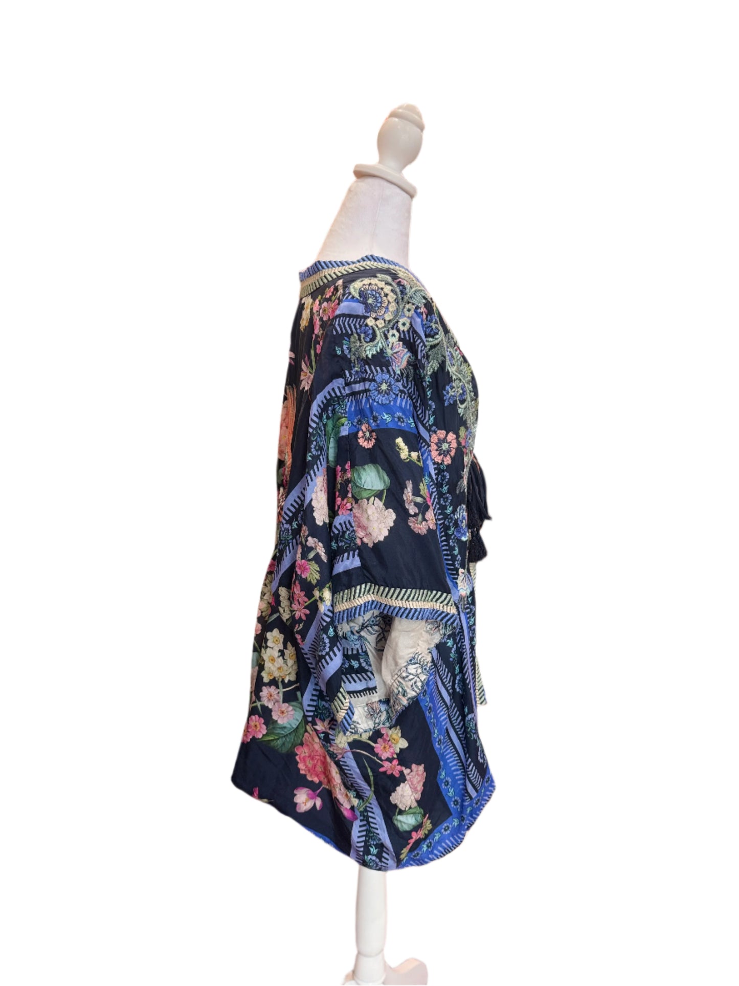 Johnny Was Embroidered Kimono – Floral Crane Print