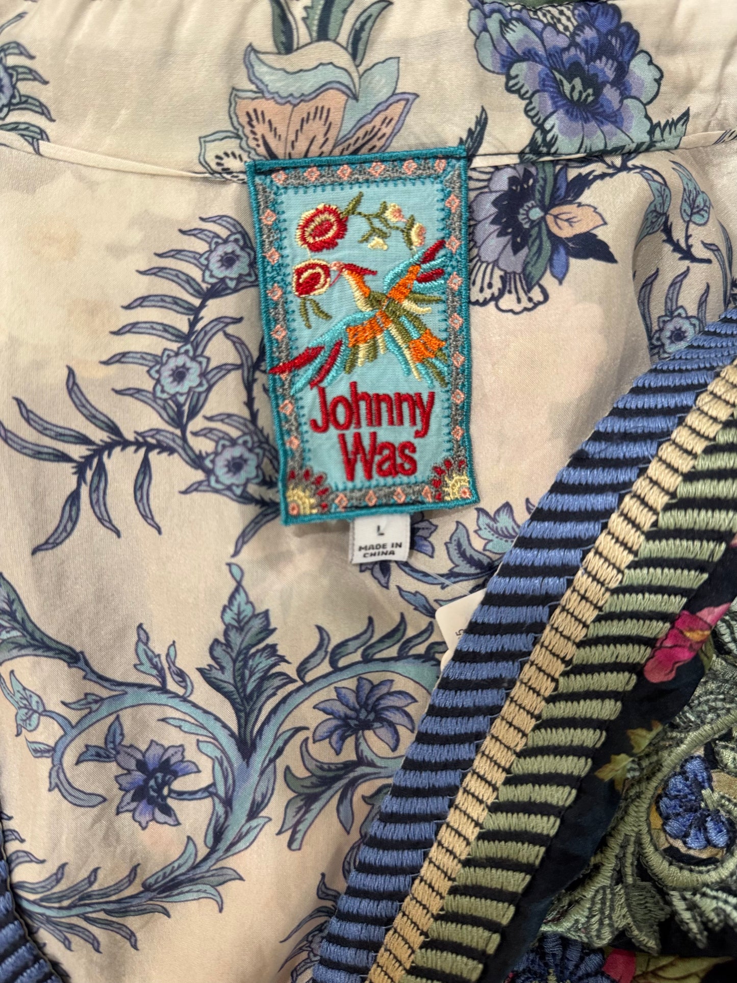 Johnny Was Embroidered Kimono – Floral Crane Print
