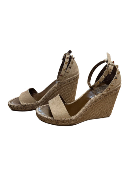 Valentino Rockstud Wedge Espadrilles – Cream Textured Leather