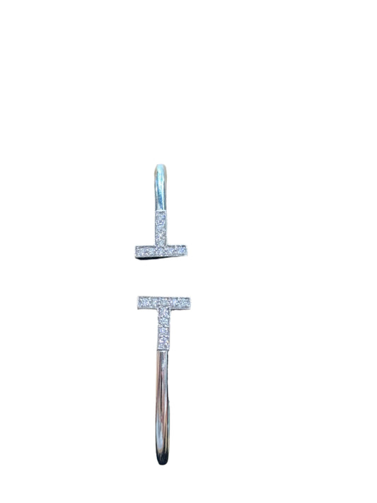 Diamond “T” Style Bangle