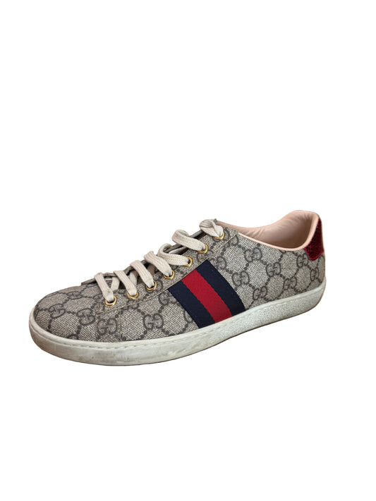 Gucci Ace GG Supreme Sneakers