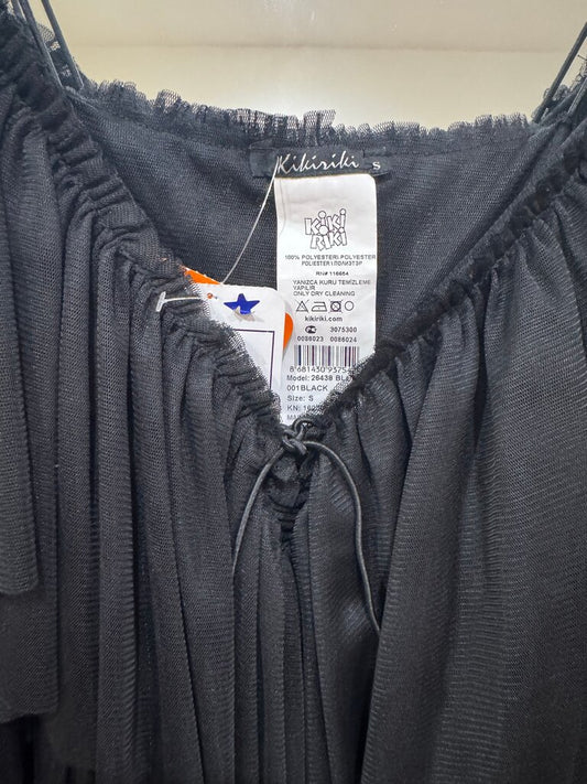 Kikiriki Black Ruffled Top-TOPS-Gazelle Fashion and Style